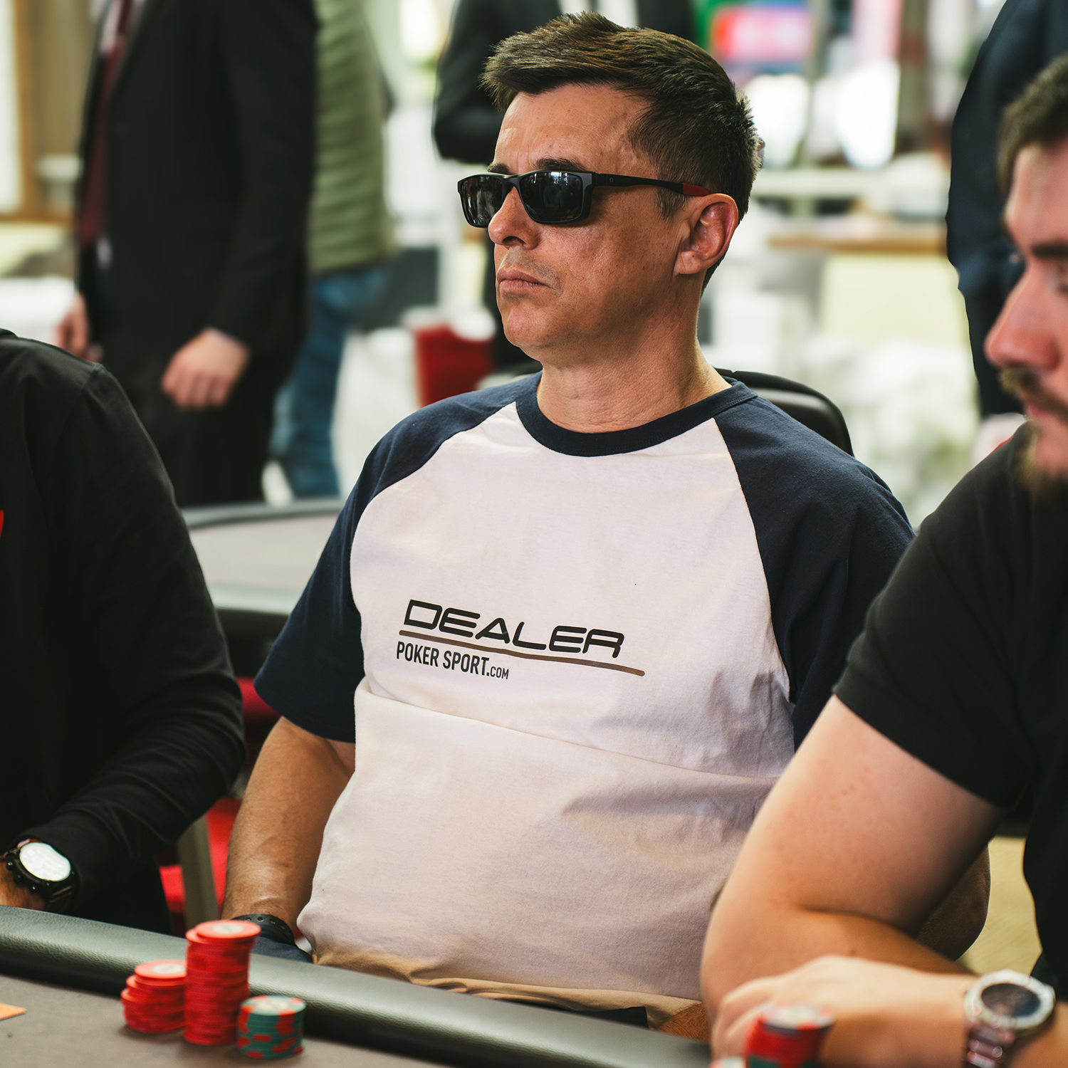 T-shirt Dealer Dual Tone